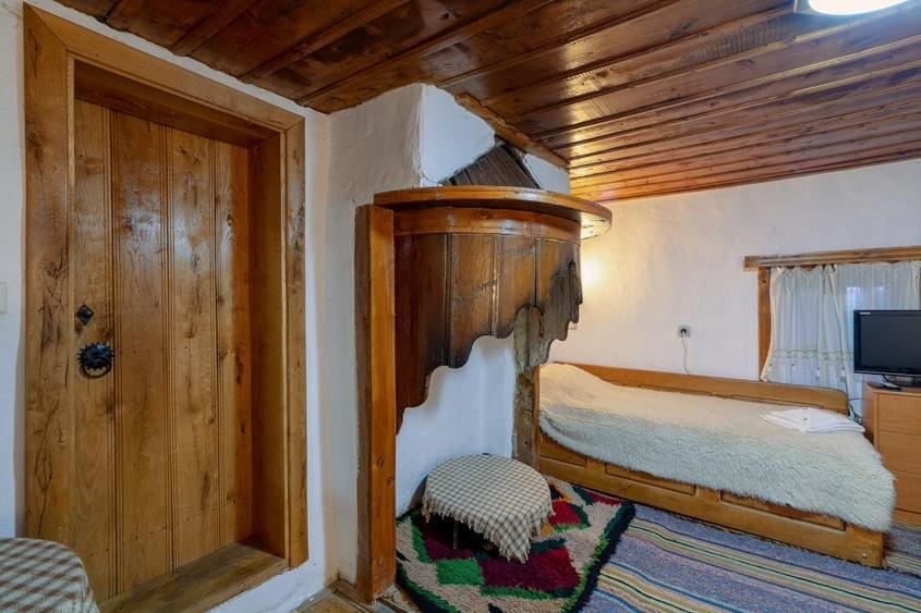 Guest House Zarkova Kushta Жеравна Екстер'єр фото